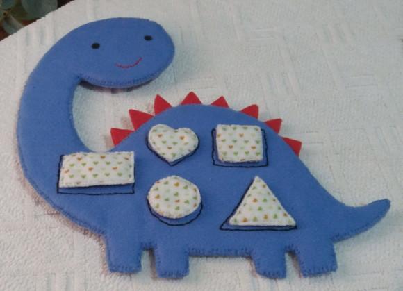 Dino Encaixe em Feltro 24 x 24 cm