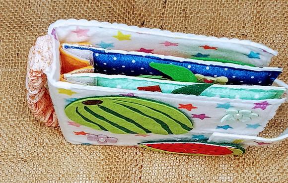 Mini Quiet Book Frutas