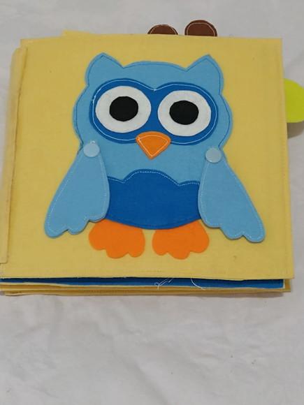 Quiet Book Safari - Livro Sensorial