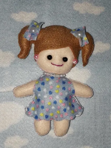 Boneca Joana em Feltro - 11 cm