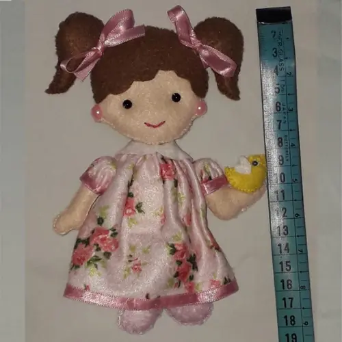 Boneca Lili de Feltro