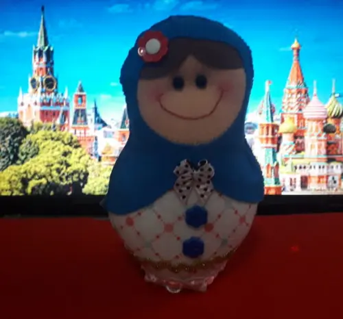 Boneca Matrioska em Feltro 18 cm - Cor Azul