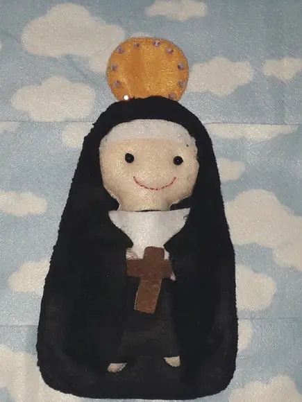 Boneca Santa Terezinha em Feltro - 20 cm