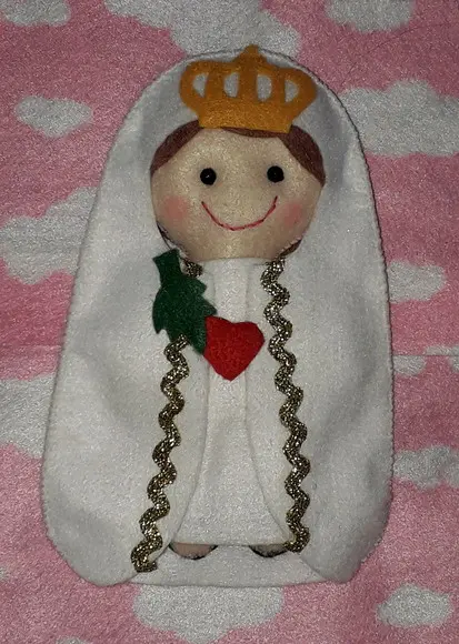 Boneca Nossa Senhora de Fátima em Feltro