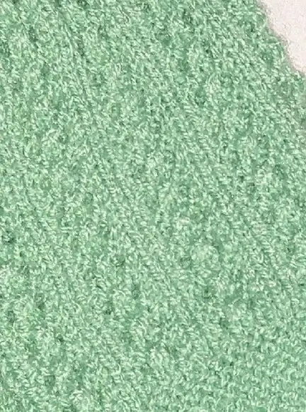 Casaquinho e Gorro Verde de Tricô Fio Círculo Mais Bebê
