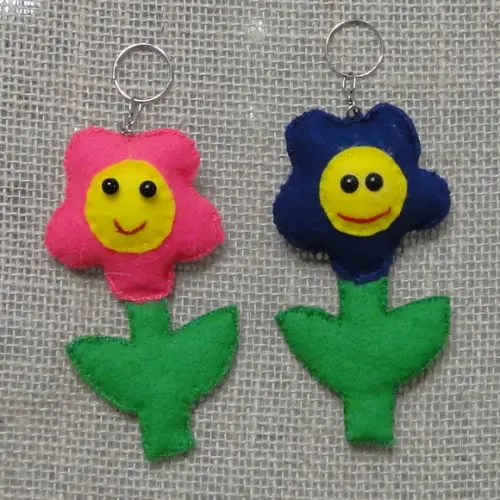 Chaveiro Florzinha de feltro