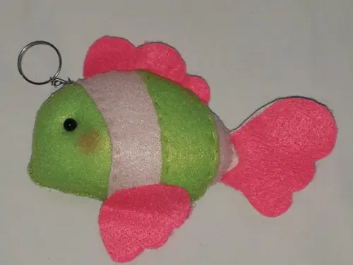 Chaveiro Peixe 15 x 10 x 4 cm em Feltro