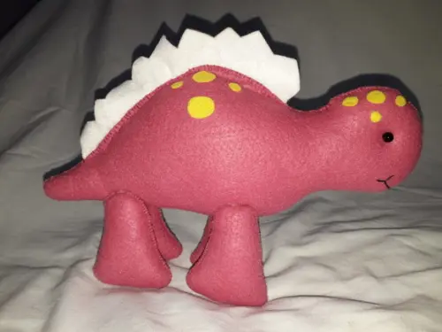 Dinossauro Stegossarus em Feltro - 18 cm