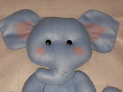 Elefante em Feltro 23cm