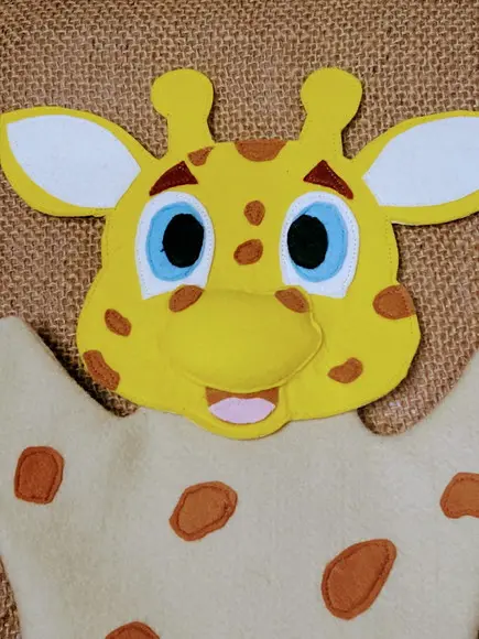 Fantoche Girafa em Feltro