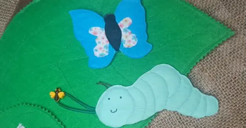 Luva Pedagógica o Ciclo da Borboleta em Feltro