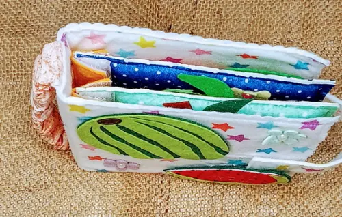 Mini Quiet Book Frutas