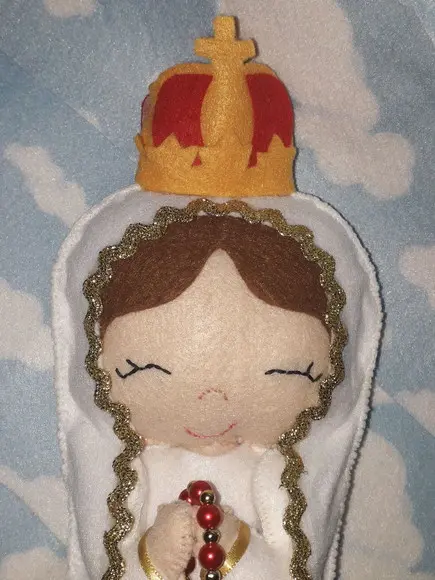 Nossa Senhora de Fátima em Feltro - 25cm