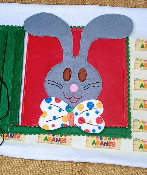 Quiet Book Animais 1