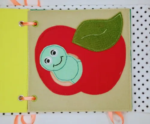 Quiet Book Peixinho - Livro Sensorial