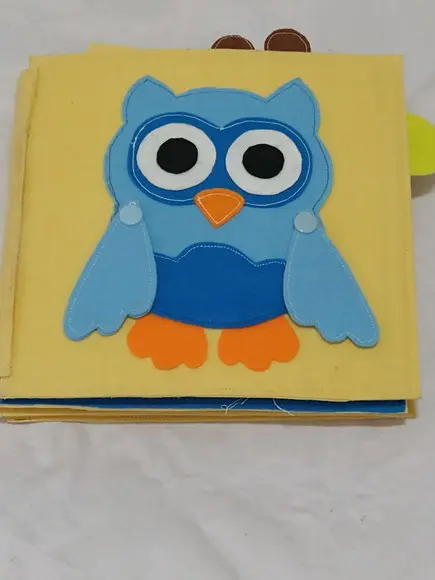Quiet Book Safari - Livro Sensorial