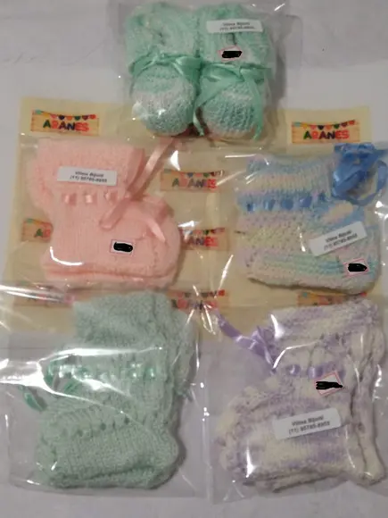 Sapatinho Para Bebê De Tricô Feito A Mão