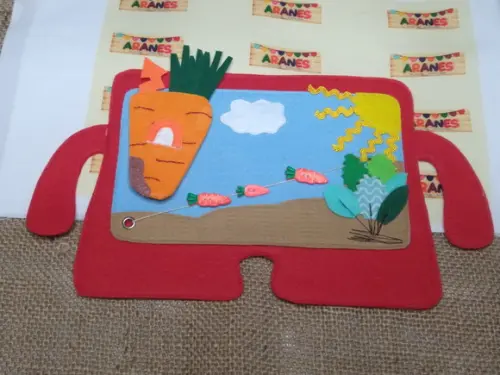Tablet do Bem Vermelho em Feltro - Brinquedo Lúdico