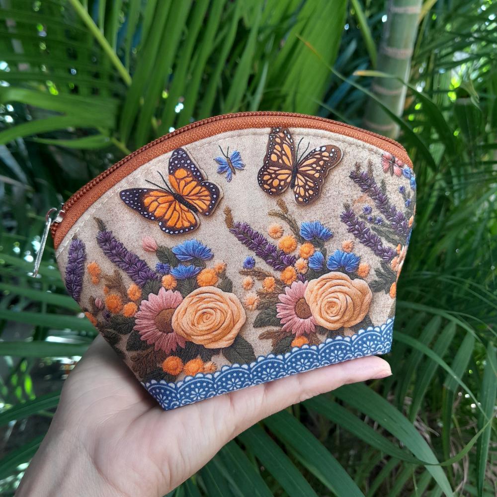 Necessaire básica pequena