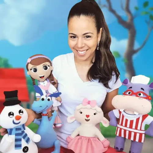 Doutora Brinquedo em Feltro