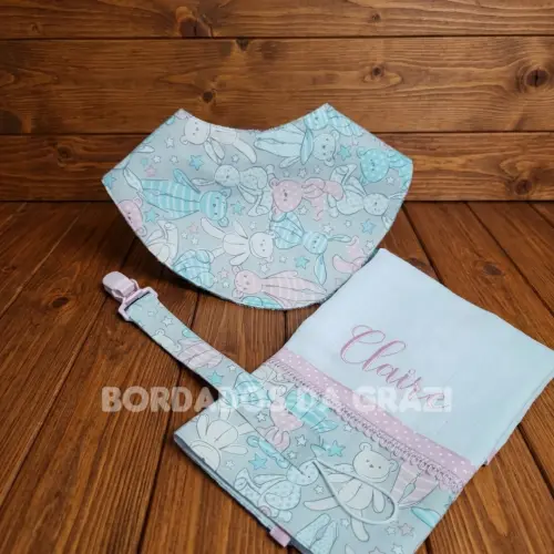 Kit para Bebê com Nome Bordado