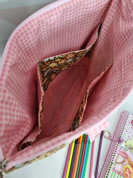 Kit professora- bolsa e necessaire com abas