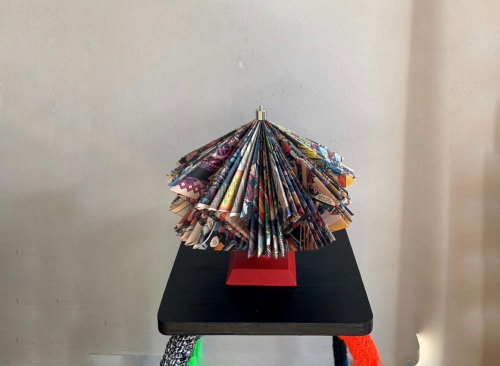 Escultura de livro - Gibi