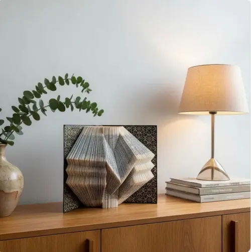 Escultura de Livro Decorativa
