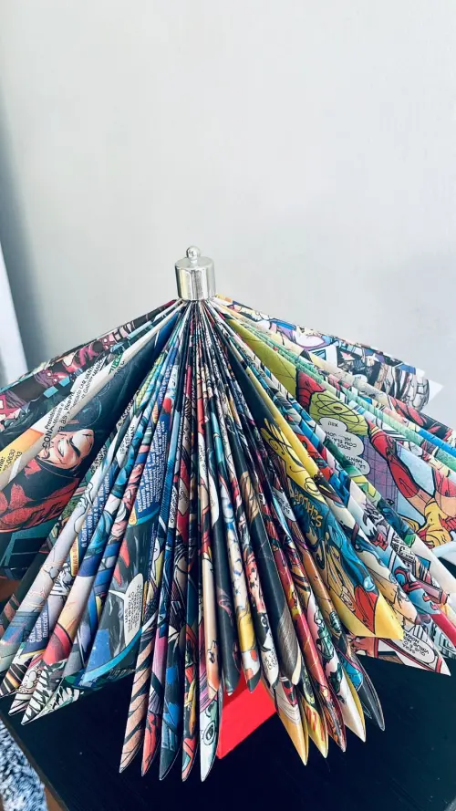 Escultura de livro - Gibi