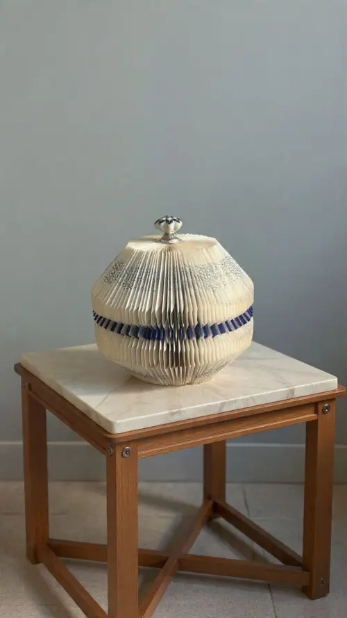 Escultura de livro