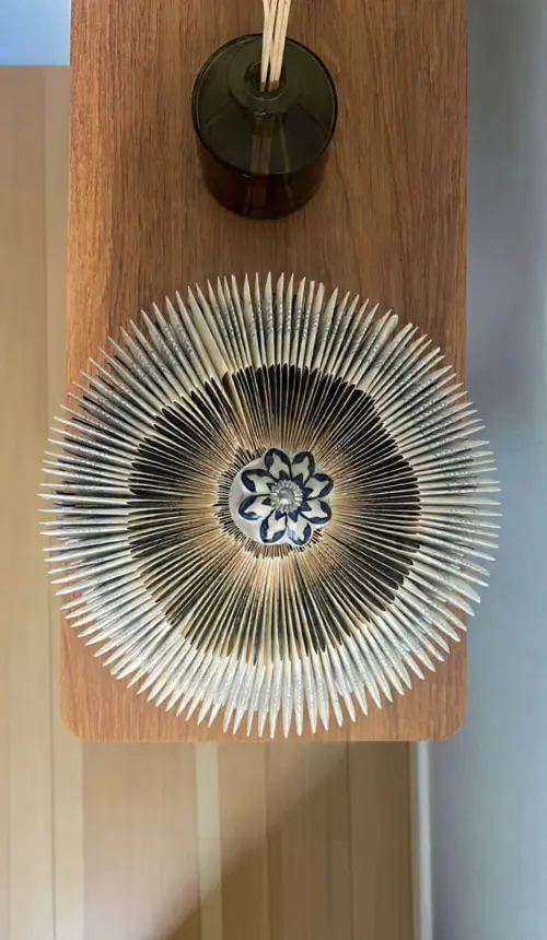 Escultura de livro