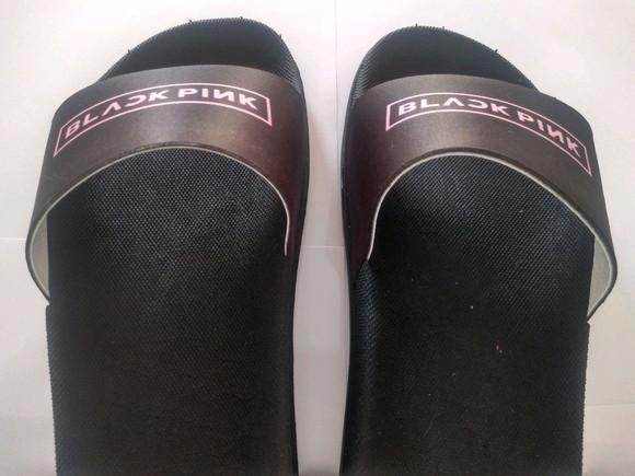 Chinelo Slider Black Pink