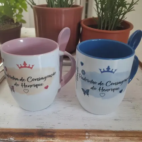 Caneca Cônica de Porcelana com Interior e Alça Colorida