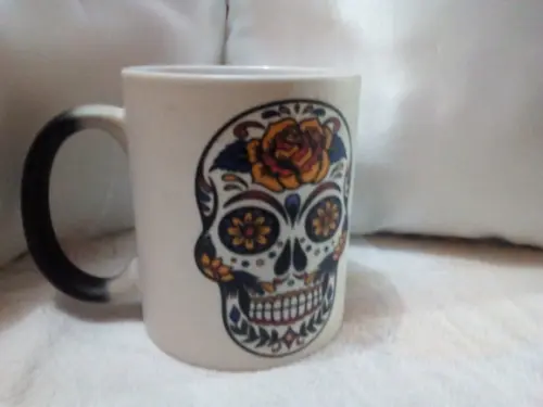 Caneca Mágica Caveira