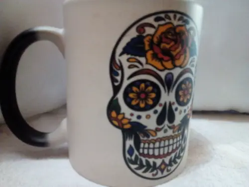 Caneca Mágica Caveira