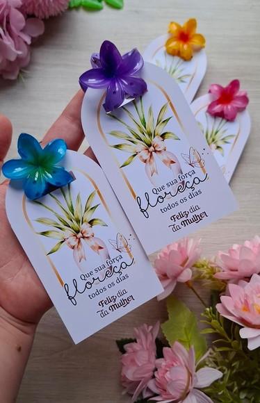 Arquivo de Corte Card para Presilha Mulheres(compre 1 Lev+10