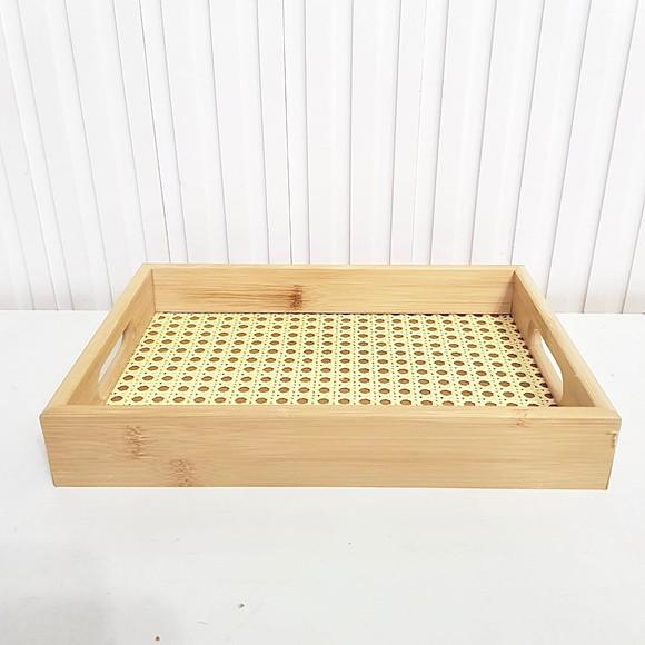 Bandeja 20x30cm Bambu Fundo Palhinha e Alças
