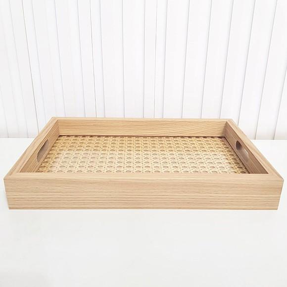 Bandeja 20x30cm Laminada com Fundo Palha Indiana e Vidro