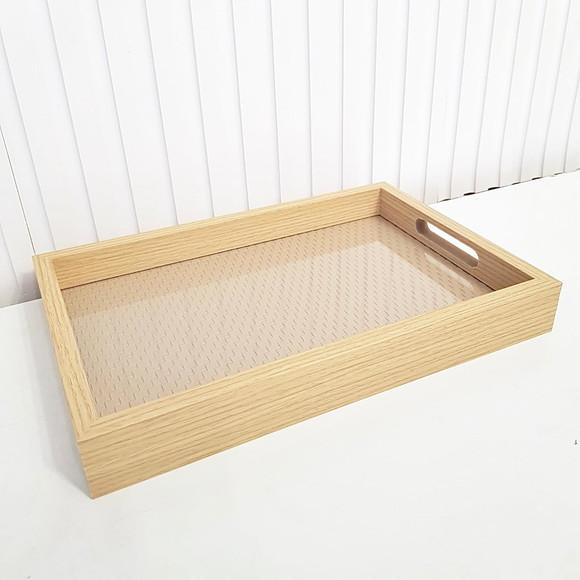 Bandeja 20x30cm Laminada com Fundo Tressê Fendi e Vidro