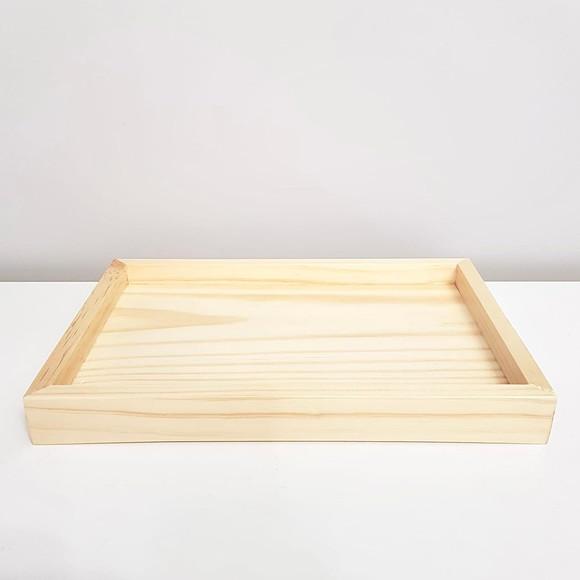 Bandeja 22x32cm Madeira Natural Pinus para Kit Higiene Bebê