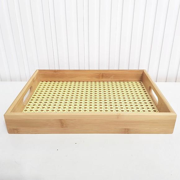 Bandeja 25x35cm Bambu Fundo Palhinha e Alças