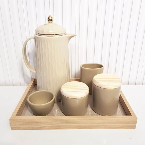 Bandeja 25x35cm Laminada com Fundo Tressê Fendi e Vidro