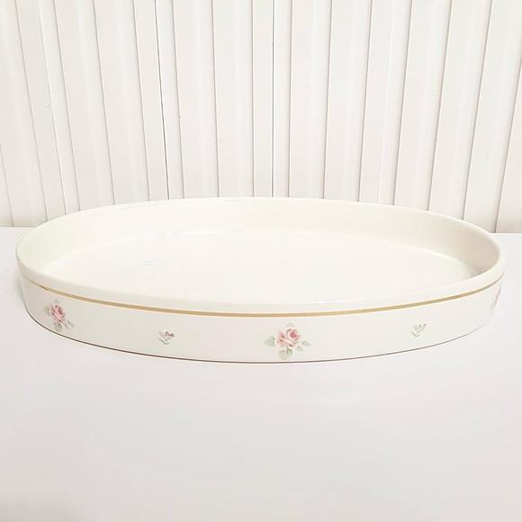 Bandeja de Cerâmica Oval Branca Floral c/ Filete Dourado