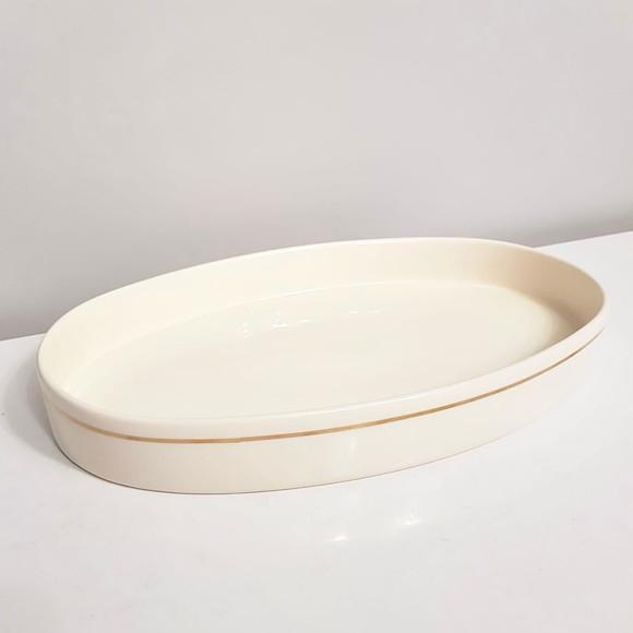 Bandeja de Cerâmica Oval Creme com Filete Dourado
