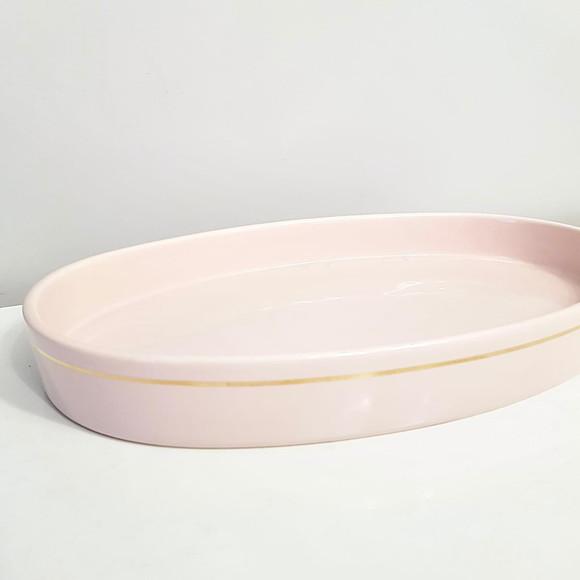 Bandeja de Cerâmica Oval Rosa Rosé com Filete Dourado
