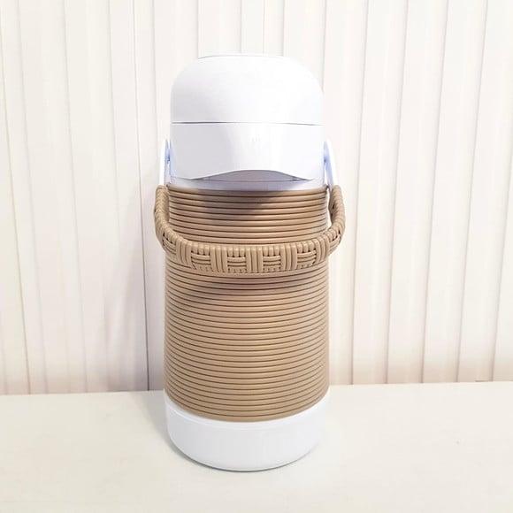 Garrafa Térmica com Capa Alinhavada Marrom Cappuccino