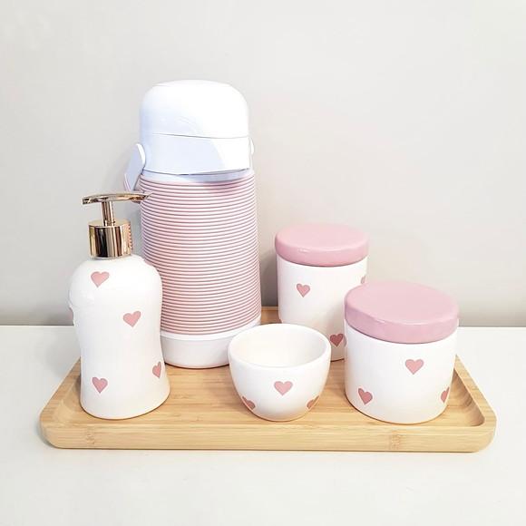 Kit Higiene 23x33cm Branco e Rosa Bebê - Coraçõezinhos