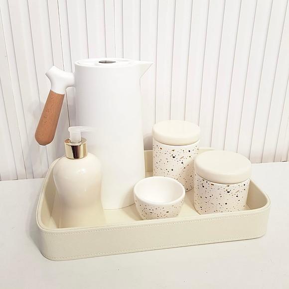 Kit Higiene Bebê 24x36cm Granilite Creme - Couro + Nórdica