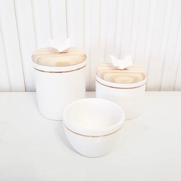 Kit Higiene Bebê 3 Pçs Branco Filete Dourado Borboleta Pinus