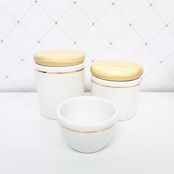 Kit Higiene Bebê 3 Peças Branco com Filete Dourado - Pinus